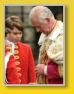 6 Mai Coronation day von Charles III - mit Page boy George, seinem Enkel
